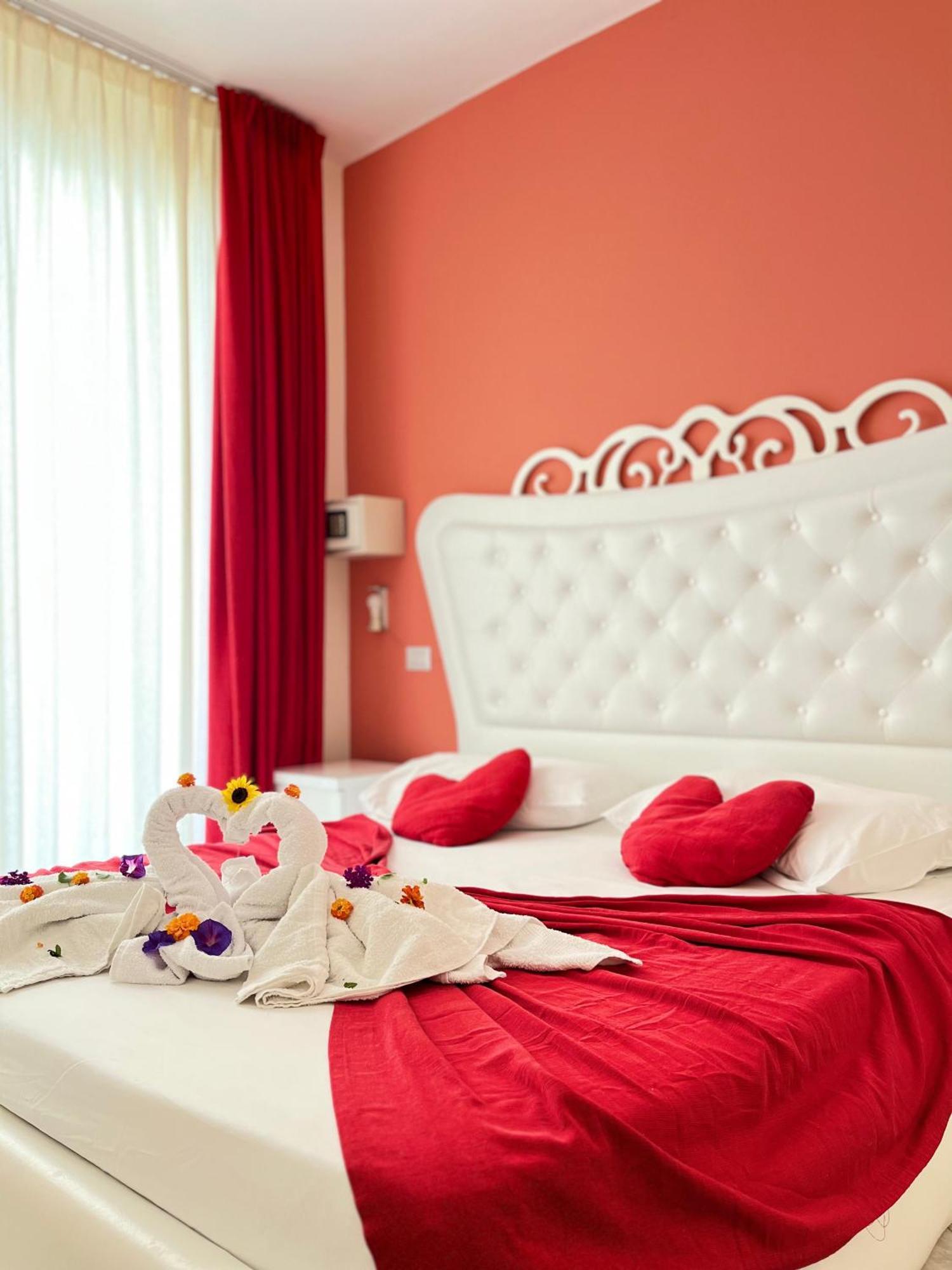 Hotel Garden Radhima Kültér fotó